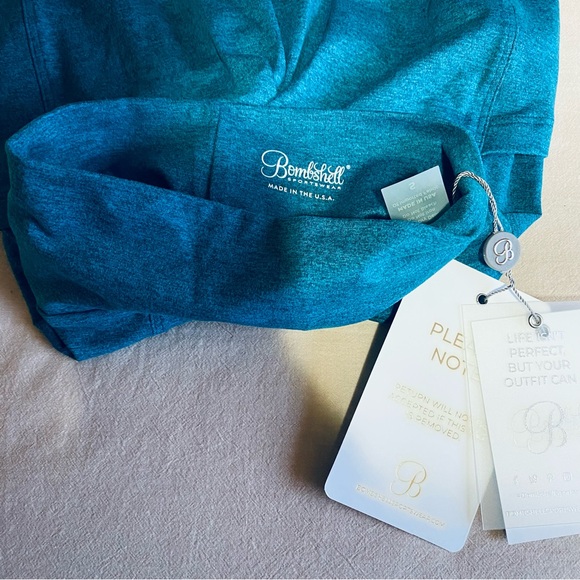 NWT RARE! Bombshell Sportswear Curves Leggings Limited Edition Seafoam S, Small - Picture 14 of 15